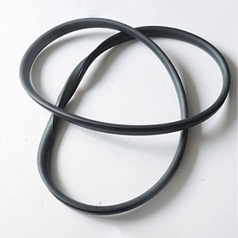 Уплотнители лобового и заднего стекла (2)