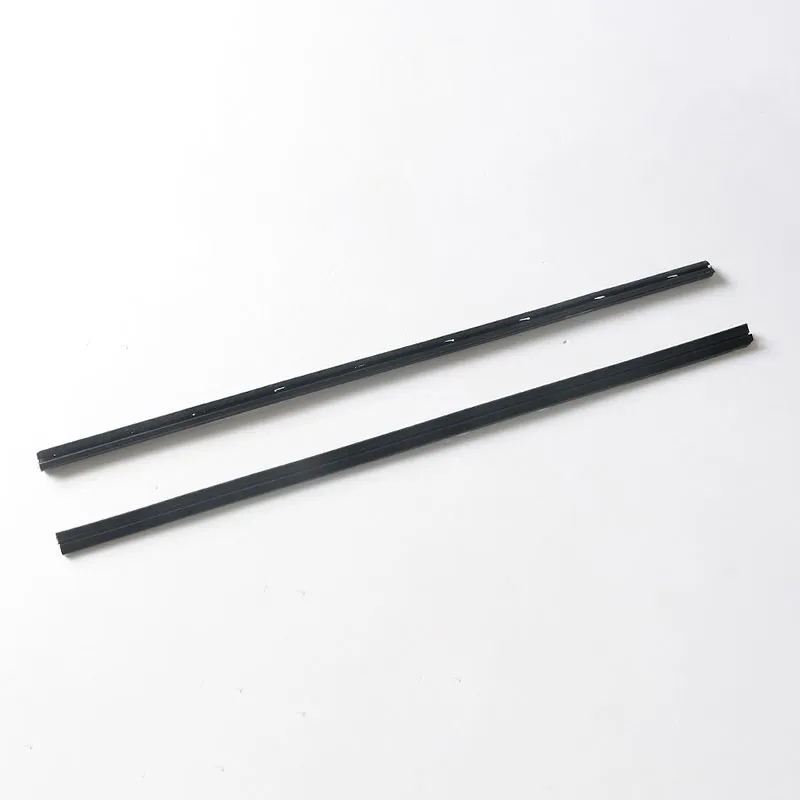 Уплотнитель внутреннего и внешнего водоотталкивания двери (2)