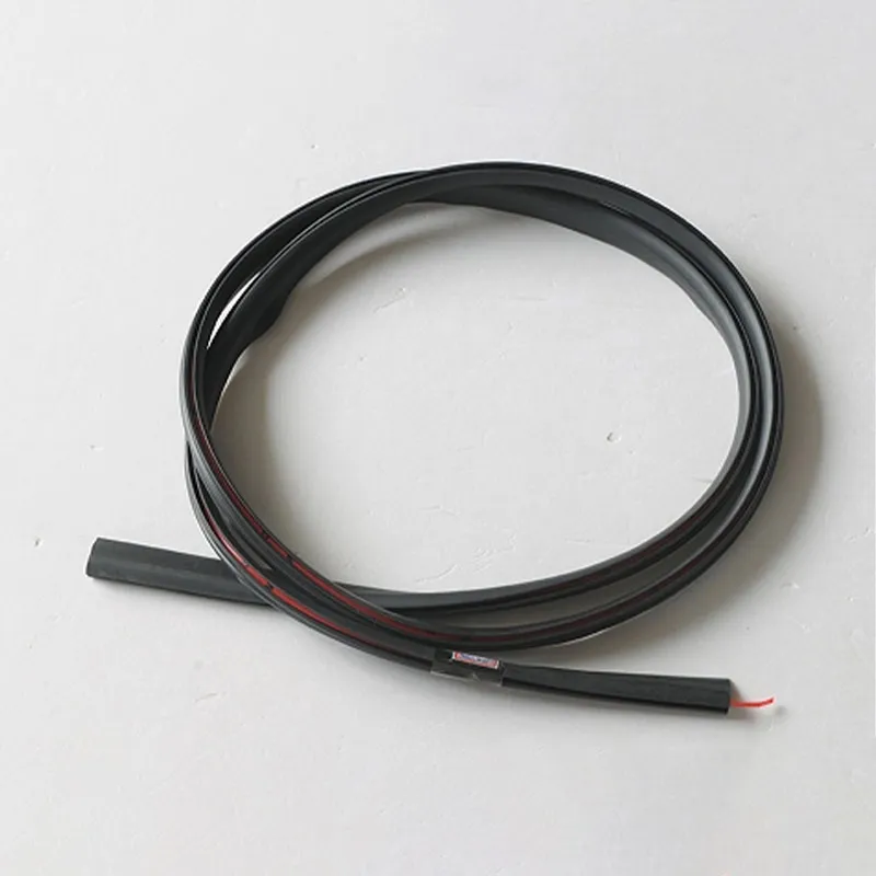 Уплотнитель заднего стекла (3)